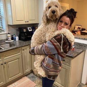 Meet your Posher, Deadra